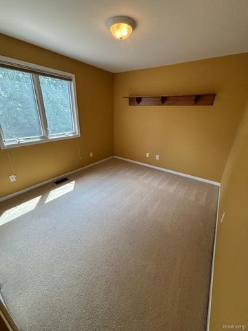 33329 Crooks Street, Brownstown Charter Township, MI 48173