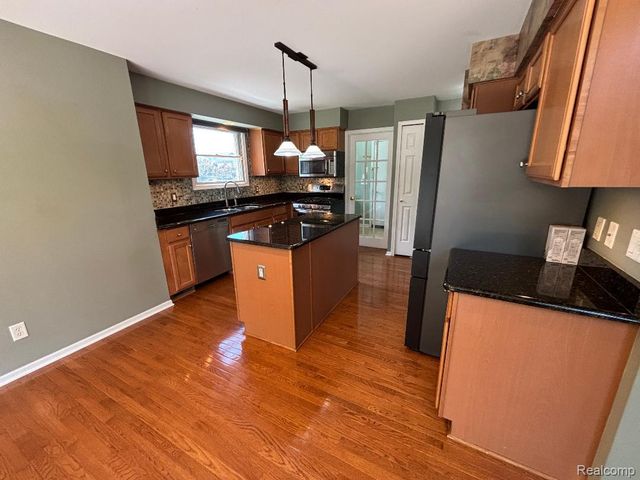 33329 Crooks Street, Brownstown Charter Township, MI 48173