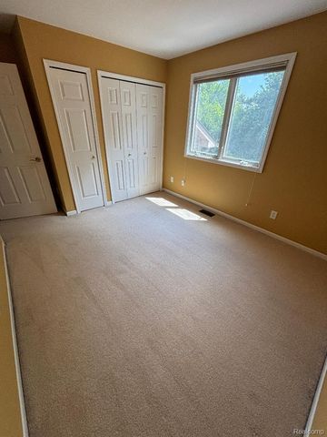 33329 Crooks Street, Brownstown Charter Township, MI 48173