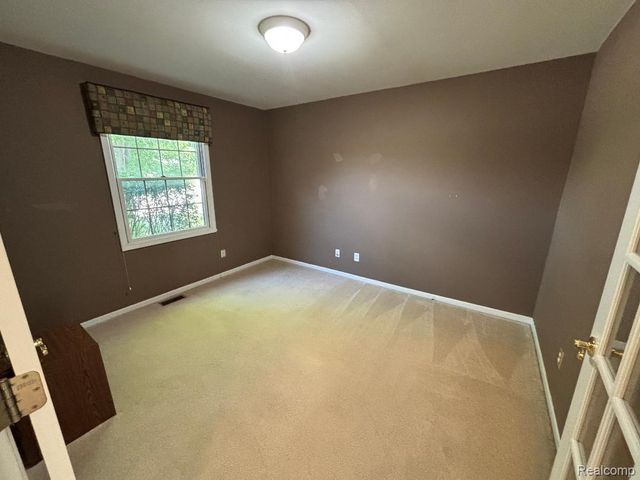 33329 Crooks Street, Brownstown Charter Township, MI 48173