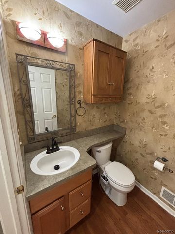 33329 Crooks Street, Brownstown Charter Township, MI 48173
