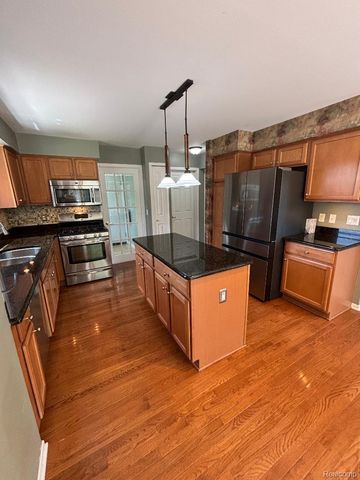 33329 Crooks Street, Brownstown Charter Township, MI 48173