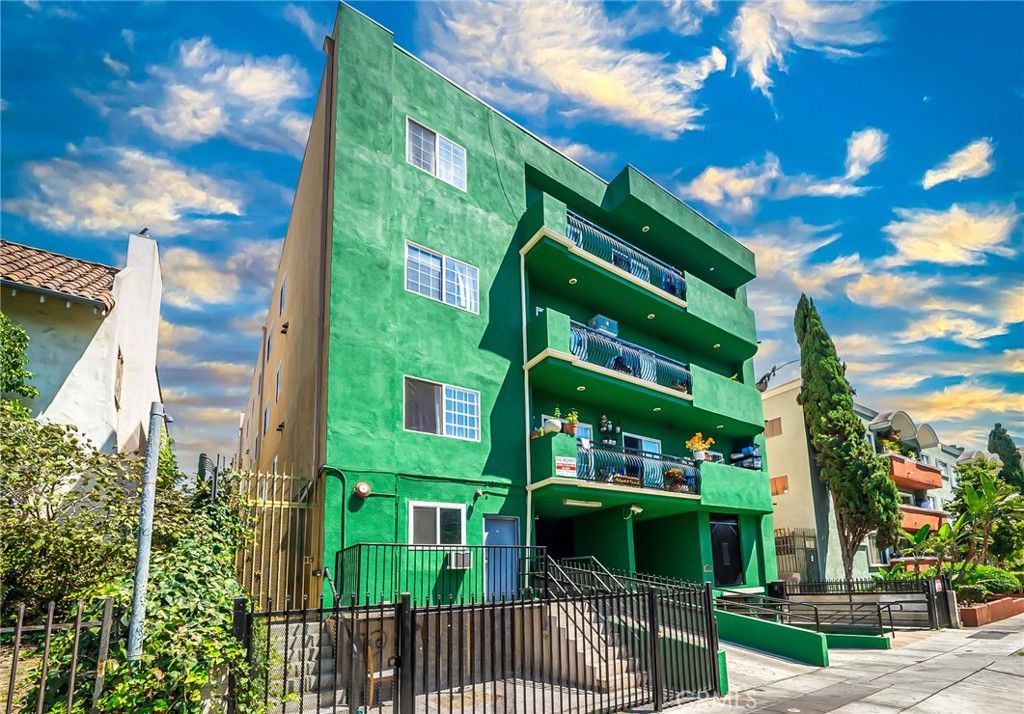 316 S New Hampshire 301, Los Angeles, CA 90020