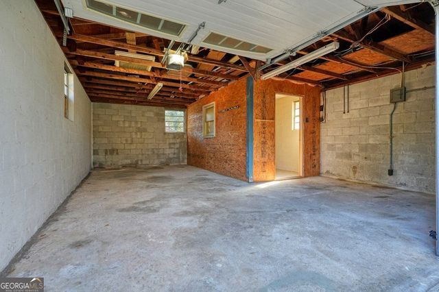 3799 Oglesby Road, Powder Springs, GA 30127