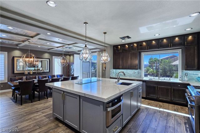 8354 Bartholomew Park Court, Las Vegas, NV 89139