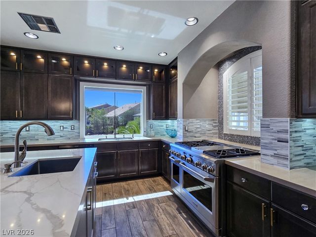 8354 Bartholomew Park Court, Las Vegas, NV 89139