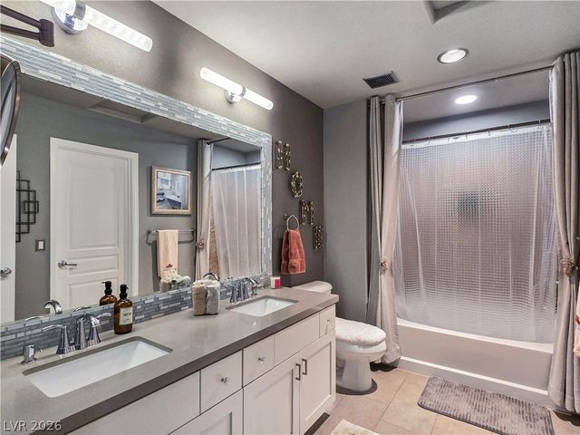 8354 Bartholomew Park Court, Las Vegas, NV 89139