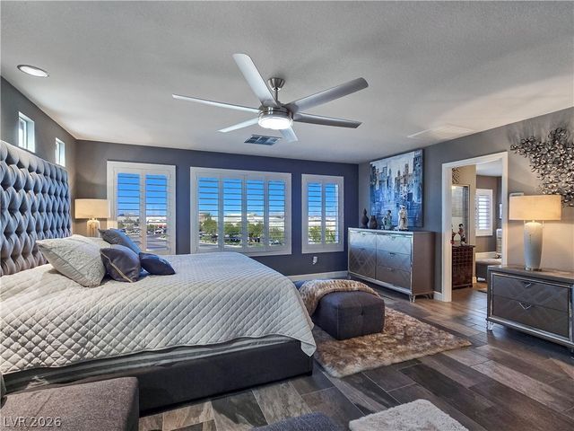 8354 Bartholomew Park Court, Las Vegas, NV 89139