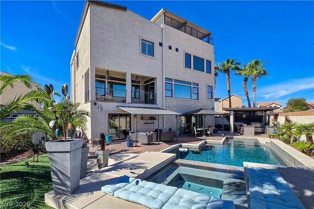 8354 Bartholomew Park Court, Las Vegas, NV 89139