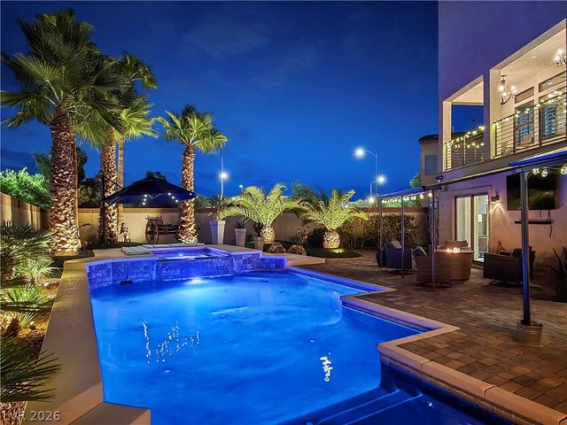 8354 Bartholomew Park Court, Las Vegas, NV 89139