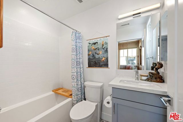 2911 Exposition Place 1, Los Angeles, CA 90018