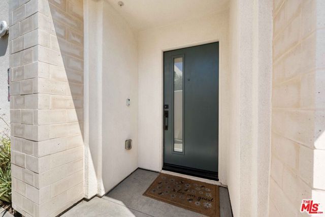 2911 Exposition Place 1, Los Angeles, CA 90018