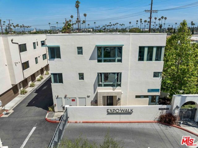 2911 Exposition Place 1, Los Angeles, CA 90018