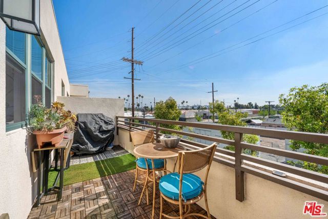 2911 Exposition Place 1, Los Angeles, CA 90018