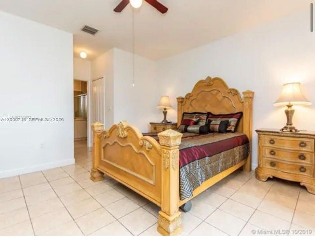 8135 NW 198th Ter, Hialeah, FL 33015