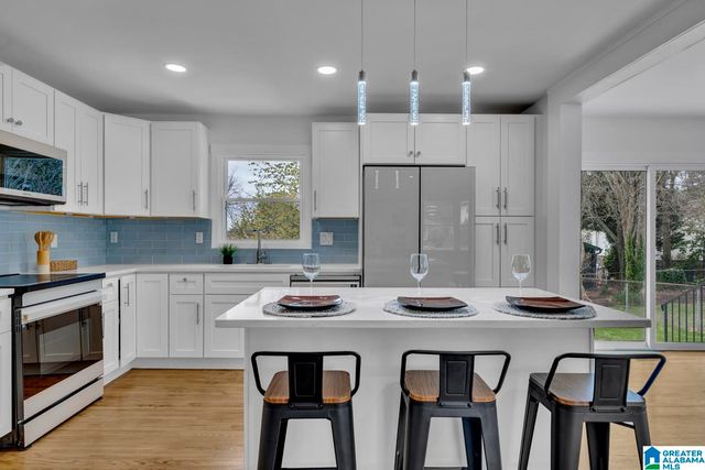 536 EDGEKNOLL DRIVE, Homewood, AL 35209