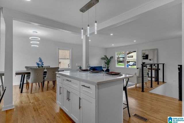 536 EDGEKNOLL DRIVE, Homewood, AL 35209