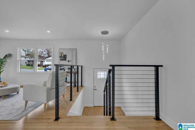 536 EDGEKNOLL DRIVE, Homewood, AL 35209