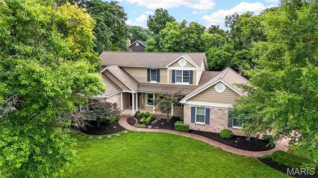 1350 Conway Oaks Drive, Chesterfield, MO 63017