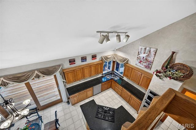 1350 Conway Oaks Drive, Chesterfield, MO 63017