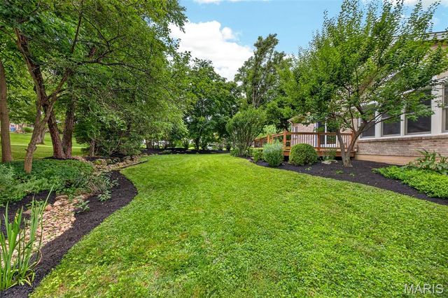 1350 Conway Oaks Drive, Chesterfield, MO 63017
