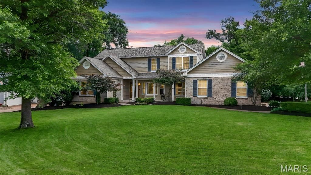 1350 Conway Oaks Drive, Chesterfield, MO 63017
