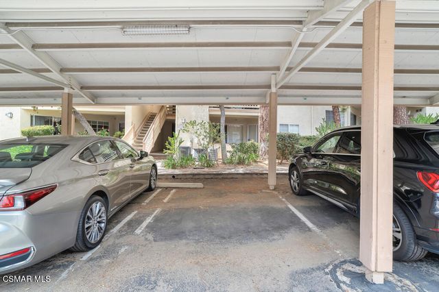 653 Oak Run Trail 109, Oak Park, CA 91377