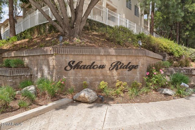 653 Oak Run Trail 109, Oak Park, CA 91377