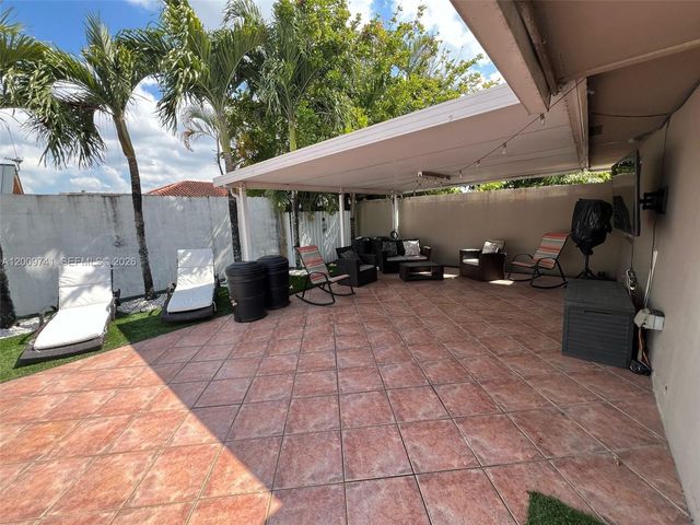 921 NW 133rd Ave, Miami, FL 33182