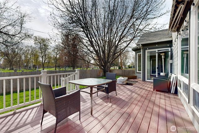 48 Parkwood Circle, Walla Walla, WA 99362