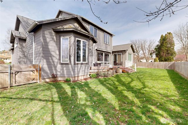 48 Parkwood Circle, Walla Walla, WA 99362