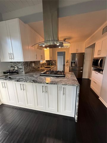 561 SE 3rd Ter, Pompano Beach, FL 33060