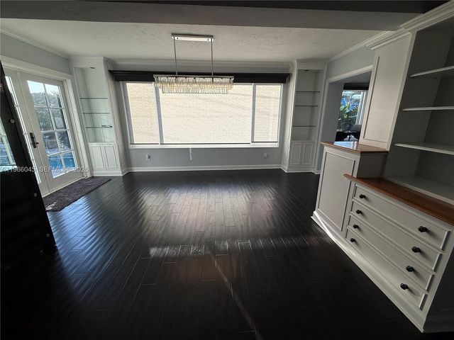 561 SE 3rd Ter, Pompano Beach, FL 33060