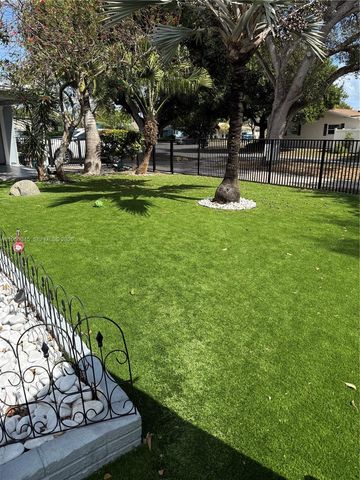 561 SE 3rd Ter, Pompano Beach, FL 33060