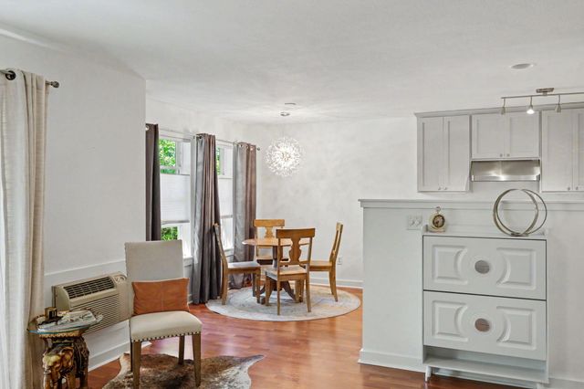 2214 McCall Drive, Ashland, OR 97520