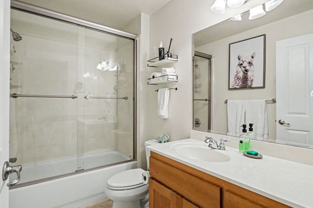 2214 McCall Drive, Ashland, OR 97520