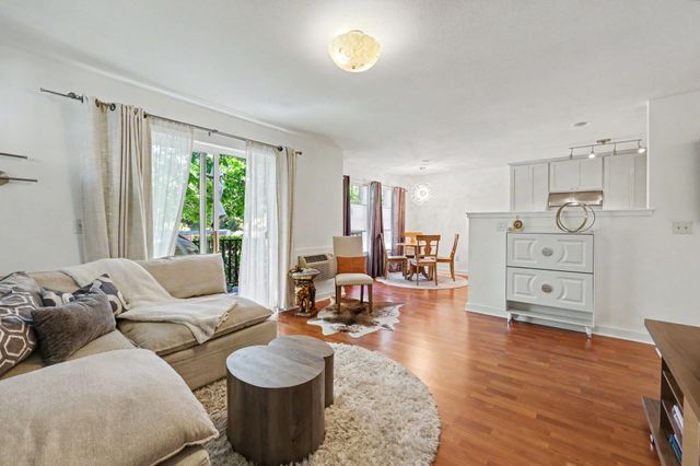 2214 McCall Drive, Ashland, OR 97520