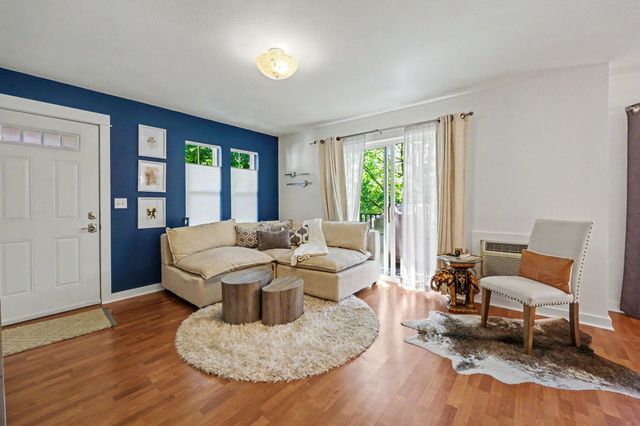2214 McCall Drive, Ashland, OR 97520