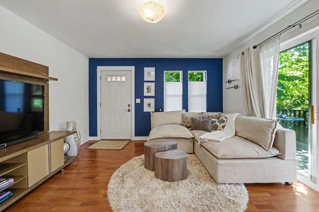 2214 McCall Drive, Ashland, OR 97520