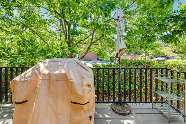 2214 McCall Drive, Ashland, OR 97520