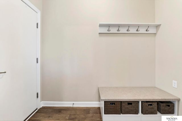 19875 L Street, Omaha, NE 68135