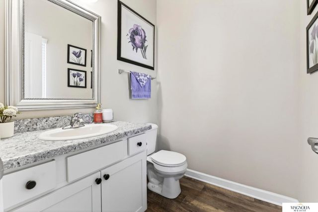 19875 L Street, Omaha, NE 68135