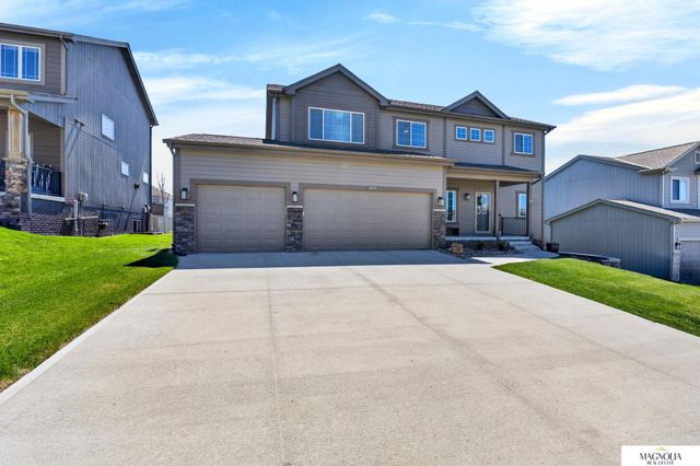 19875 L Street, Omaha, NE 68135