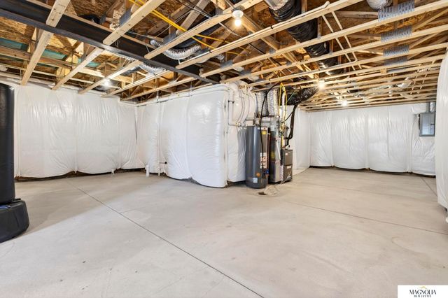 19875 L Street, Omaha, NE 68135