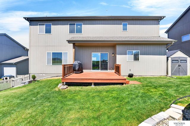 19875 L Street, Omaha, NE 68135