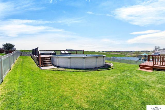 19875 L Street, Omaha, NE 68135