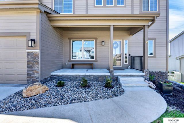 19875 L Street, Omaha, NE 68135