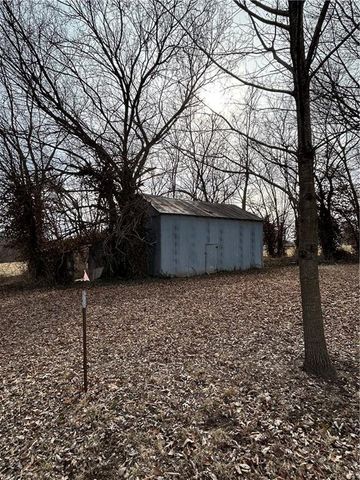 117 W South Street, Richmond, MO 64085