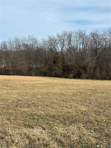 117 W South Street, Richmond, MO 64085