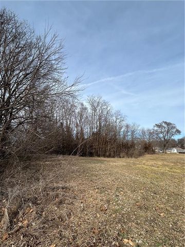 117 W South Street, Richmond, MO 64085